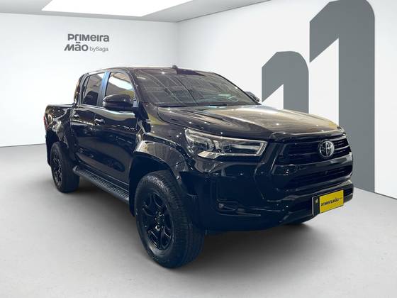 TOYOTA HILUX 2.8 D-4D TURBO DIESEL CD SRX 4X4 AUTOMÁTICO TOYOTA HILUX 2.8 D-4D TURBO DIESEL CD SRX 4X4 AUTOMÁTICO